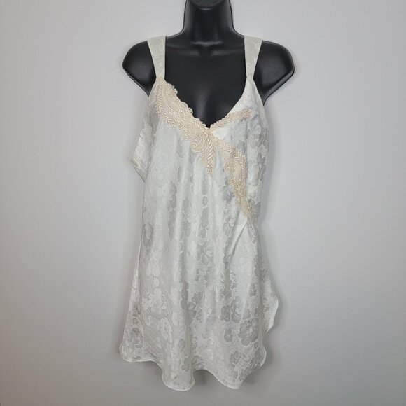 VTG Victorias Secret Ivory Slip Dress Sz M Embroidered Satin Floral Bridal Fairy
